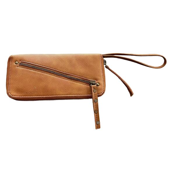 Free People Distressed Vegan Leather Wallet Wristlet Brown Bohemian - Picture 1 of 13